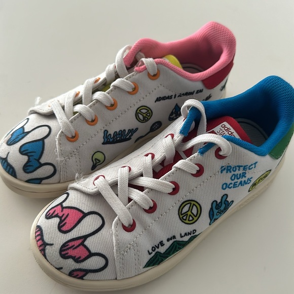Adidas Aaron Kai x Stan Smith Primeblue 'Doodles' Kids Sneakers - Picture 2 of 15